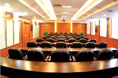 新華建國飯店與河南康輝國際旅行社攜手打造專業(yè)會議會展服務(wù)新標桿